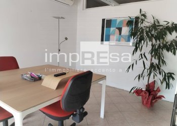 Foto 2 - Ufficio piazza franceschetti istrana
 
5/12, Istrana - foto 2