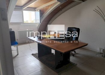 Foto 10 - Ufficio piazza franceschetti istrana
 
5/12, Istrana - foto 10