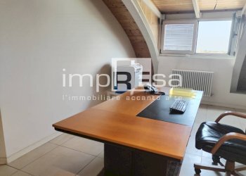 Foto 12 - Ufficio piazza franceschetti istrana
 
5/12, Istrana - foto 12