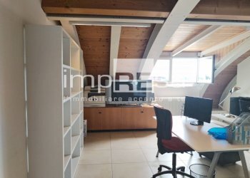 Foto 16 - Ufficio piazza franceschetti istrana
 
5/12, Istrana - foto 16