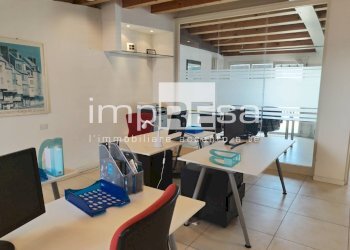 Foto 1 - Ufficio piazza franceschetti istrana
 
5/12, Istrana - foto 1