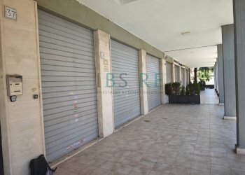 Foto 4 - Negozio Via Luigi Pirandello, Roma - foto 4