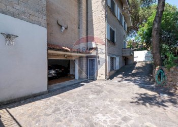 Edificio all\'aperto - Villa Via Euripide, Roma - foto 45