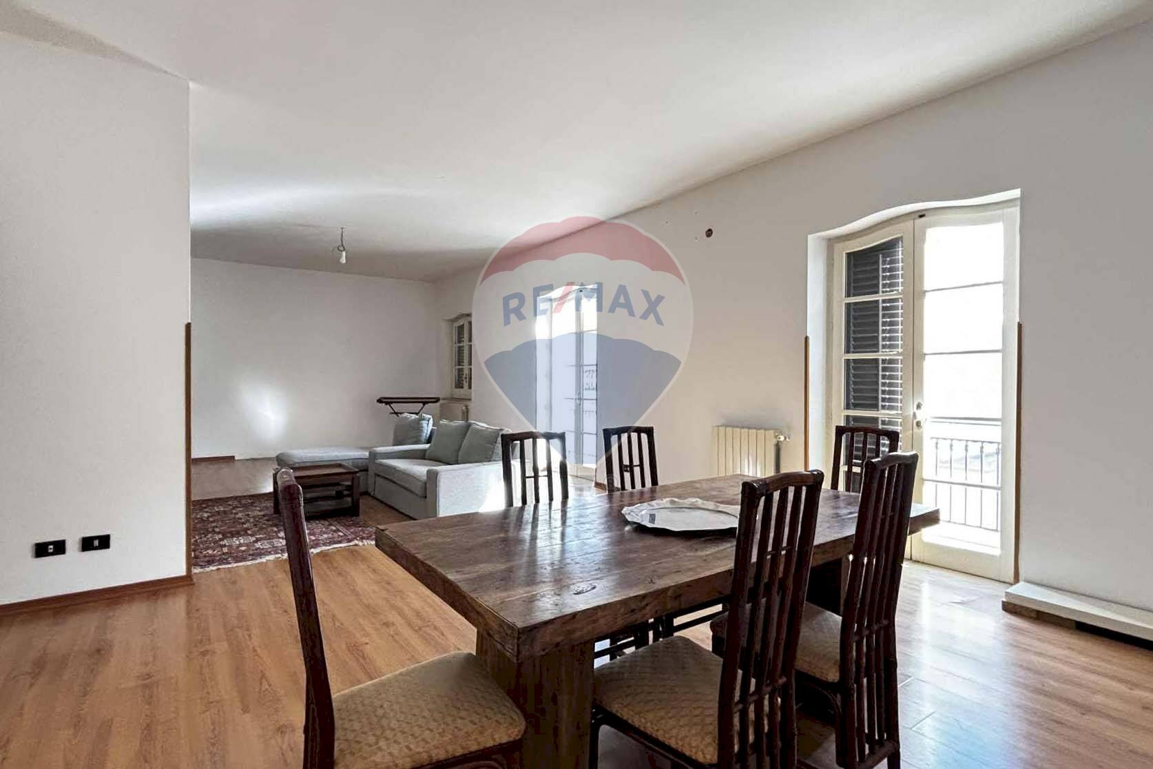 Sala da pranzo - Appartamento Via Cacioppo
 
50, Menfi - foto 3