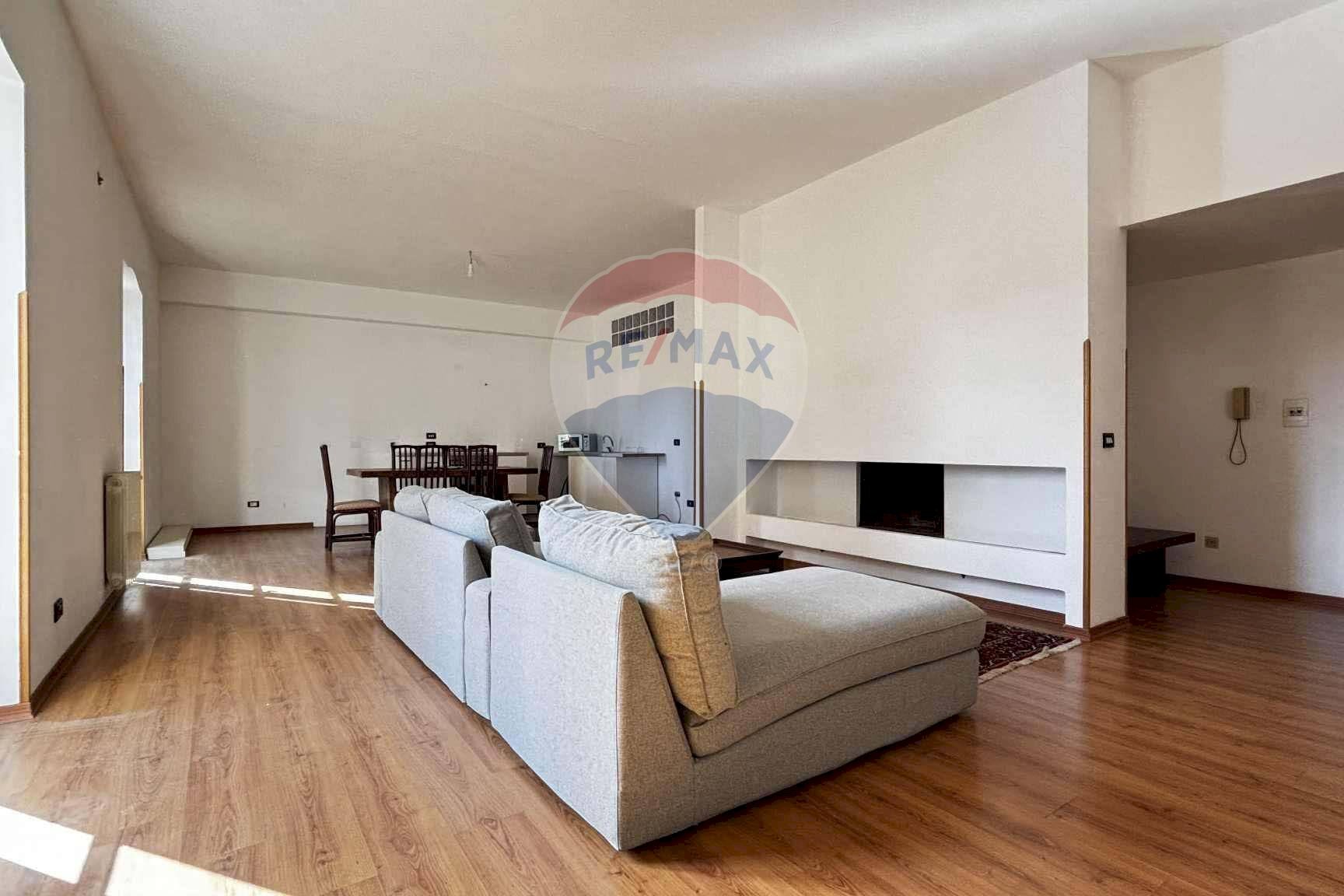 Sala da pranzo - Appartamento Via Cacioppo
 
50, Menfi - foto 2