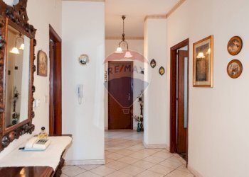 Hall / corridoio - Quadrilocale Largo Monreale (ex Via Casmene)
 
19, Lentini - foto 2