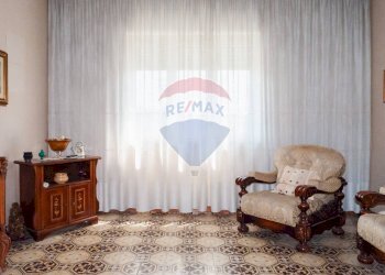 Soggiorno - Quadrilocale Largo Monreale (ex Via Casmene)
 
19, Lentini - foto 9