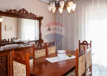 Sala da pranzo - Quadrilocale Largo Monreale (ex Via Casmene)
 
19, Lentini - foto 12