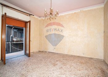 Stanza vuota - Trilocale Via Catania
 
219, Adrano - foto 16