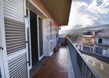 Balcone - Appartamento Via Umberto
 
229, Fiumefreddo di Sicilia - foto 8