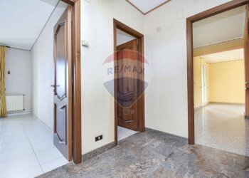 Hall / corridoio - Appartamento Via Umberto
 
229, Fiumefreddo di Sicilia - foto 11