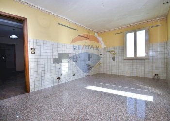 Stanza vuota - Appartamento Via Umberto
 
229, Fiumefreddo di Sicilia - foto 23