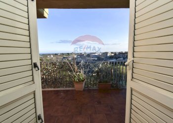 Terrazza - Appartamento Via Umberto
 
229, Fiumefreddo di Sicilia - foto 24