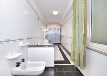 Bagno - Appartamento Via Umberto
 
229, Fiumefreddo di Sicilia - foto 31