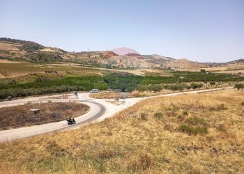 Vista delle montagne - Villa Contrada Balchino SS417
 
snc, Caltagirone - foto 14