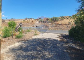 Vista delle montagne - Villa Contrada Balchino SS417
 
snc, Caltagirone - foto 31