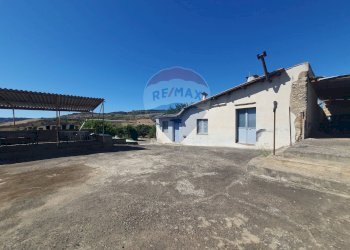 Casa all\'aperto - Villa Contrada Balchino SS417
 
snc, Caltagirone - foto 4