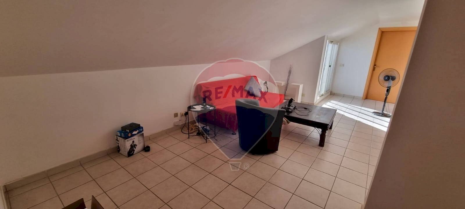 Ingresso/Living - Attico VIA GIUSEPPE CINNIRELLA
 
37, Caltanissetta - foto 2