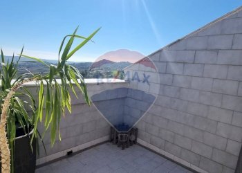 Balcone a tasca living - Attico VIA GIUSEPPE CINNIRELLA
 
37, Caltanissetta - foto 3