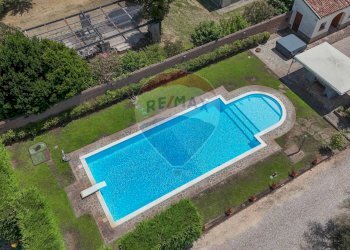 Piscina - Villa Piazza della Libertà, Castelmassa - foto 3