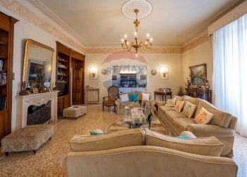 Soggiorno - Villa Piazza della Libertà, Castelmassa - foto 16