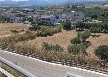 Balcone - Trilocale Viale Uria
 
183, Ischitella - foto 18