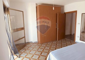 Camera / camera da letto - Trilocale Viale Uria
 
183, Ischitella - foto 25