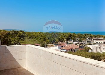 Balcone - Trilocale Viale Uria
 
183, Ischitella - foto 29