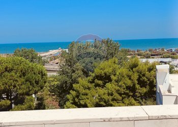 Vista dell\'acqua - Trilocale Viale Uria
 
183, Ischitella - foto 30