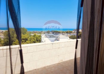 Balcone - Trilocale Viale Uria
 
183, Ischitella - foto 35