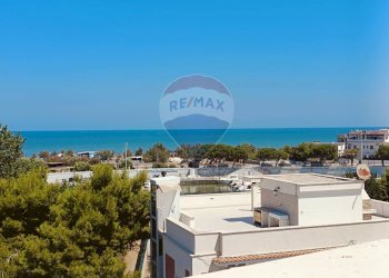 Vista dell\'acqua - Trilocale Viale Uria
 
183, Ischitella - foto 36