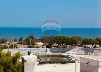 Vista dell\'acqua - Trilocale Viale Uria
 
183, Ischitella - foto 38