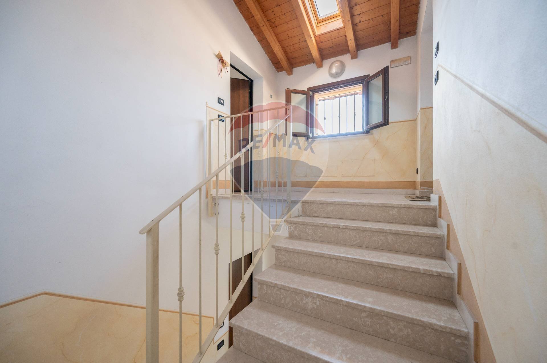 Scale - Trilocale Via Manfrassina
 
49, Viadana - foto 3