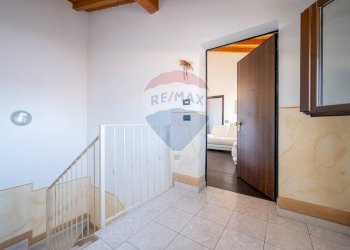 Hall / corridoio - Trilocale Via Manfrassina
 
49, Viadana - foto 4