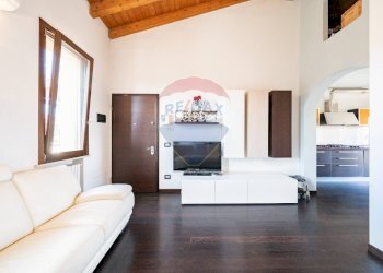 Soggiorno - Trilocale Via Manfrassina
 
49, Viadana - foto 6