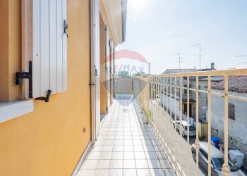 Balcone - Trilocale Via Manfrassina
 
49, Viadana - foto 27