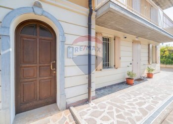 Terrazza - Trilocale Via Manfrassina
 
49, Viadana - foto 38