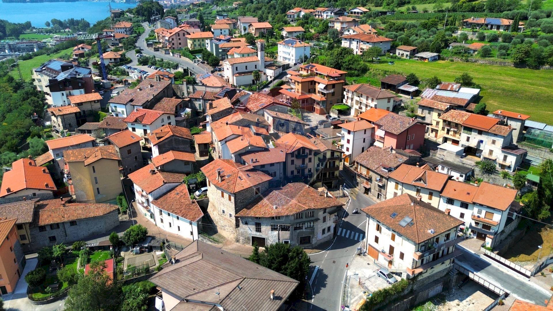 Posizione della mappa - Four-room apartment Via Sant'Antonio, Costa Volpino - photo 2