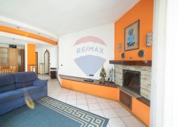 Soggiorno - Quadrilocale Costa Volpino - foto 5