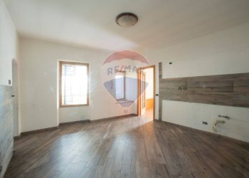 Stanza vuota - Quadrilocale Costa Volpino - foto 12