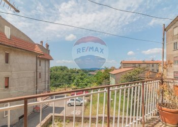 Balcone - Trilocale Via Del Pettinaro
 
40, Ischia di Castro - foto 12