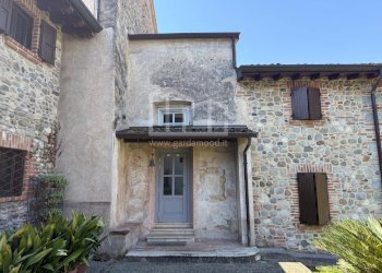 Foto 1 - Locale Commerciale Via Valene, Salò - foto 1