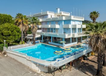 Foto 3 - Hotel Contrada Montecatino
 
80, Massignano - foto 3