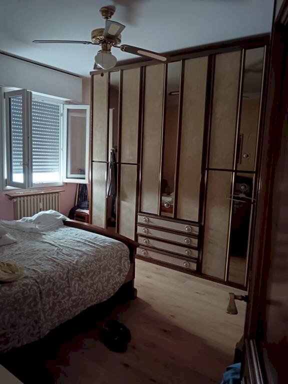 Camera da letto - Trilocale via Ugo da Carpi, Carpi - foto 3