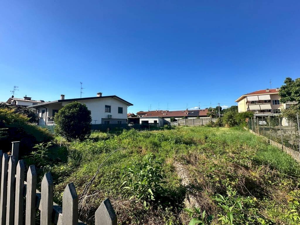 Terreno - Terreno edificabile via Giuseppe Garibaldi, Ferno - foto 2