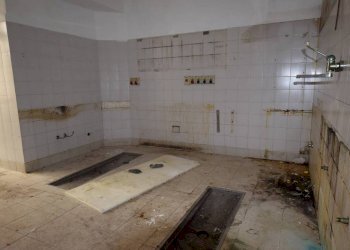 Magazzino - Negozio piazza Cesare Battisti, 3, Mondovì - foto 5