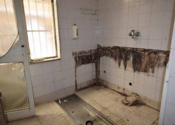 Bagno - Negozio piazza Cesare Battisti, 3, Mondovì - foto 7