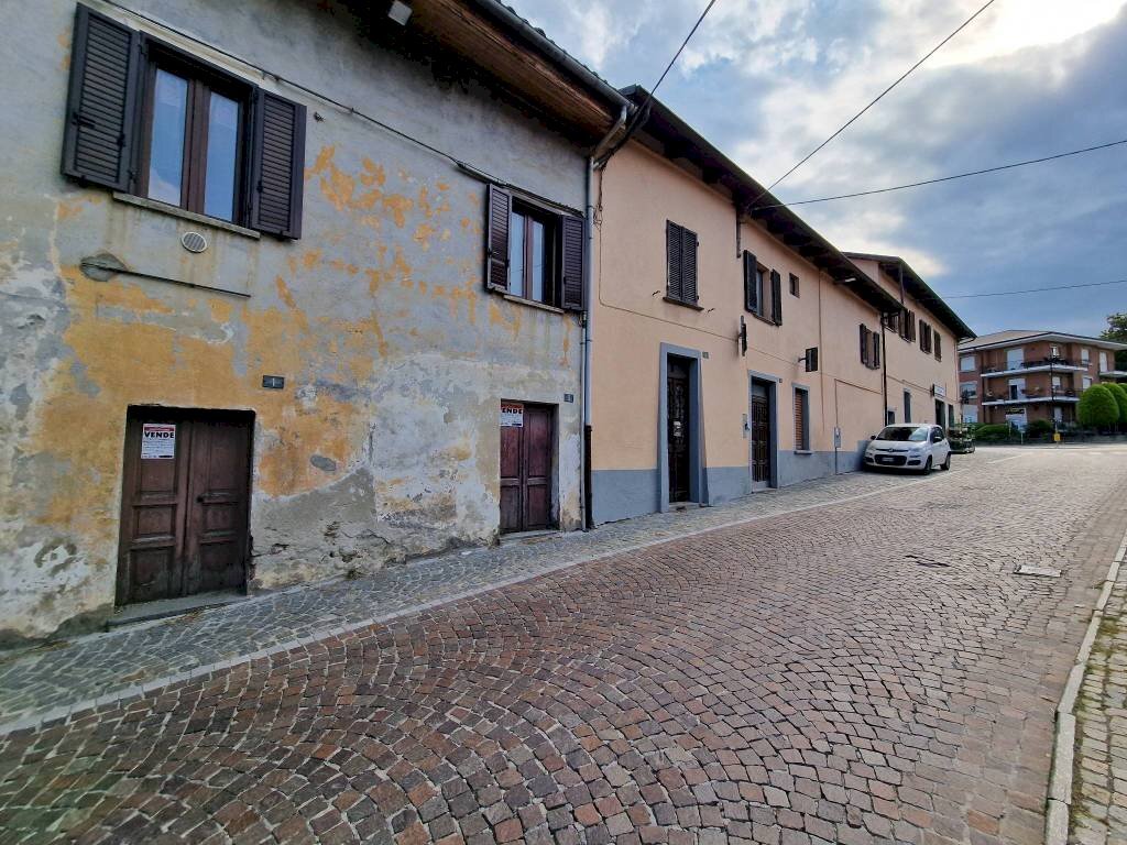 Facciata - Negozio San Secondo di Pinerolo - foto 2