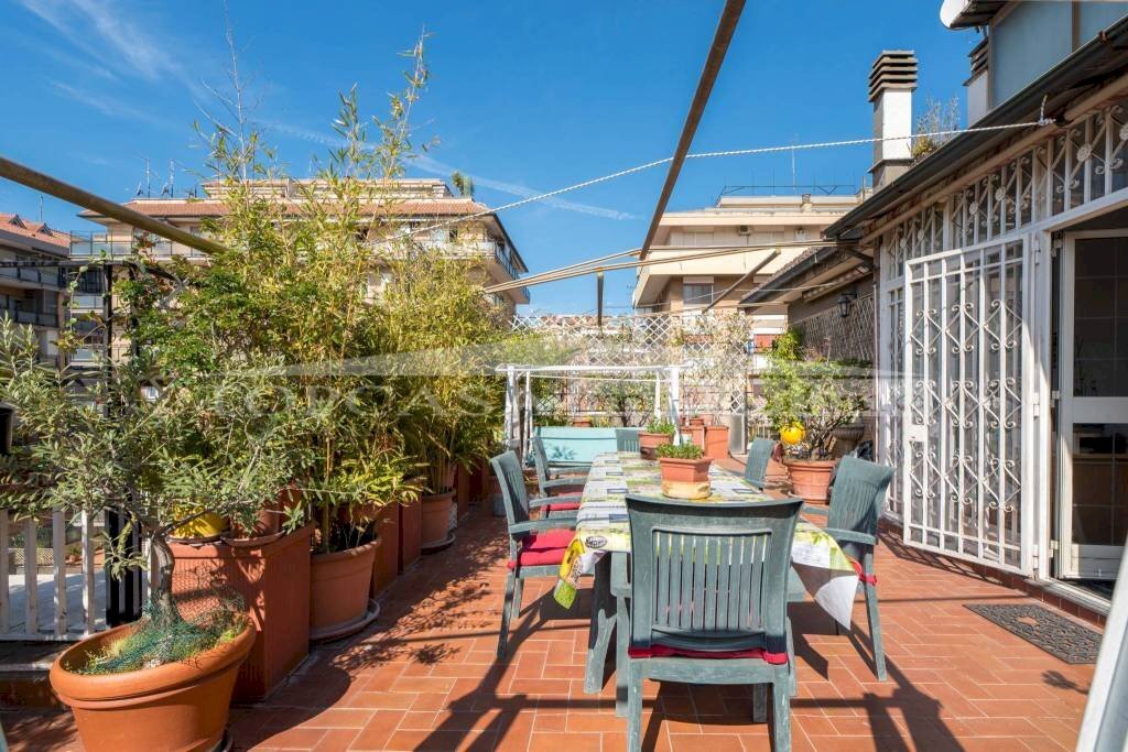 Terrazzo - Appartamento via Quintilio Varo, 46, Roma - foto 1