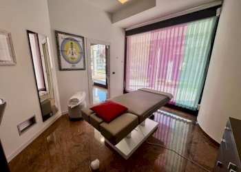 Salone - Shop via Torino, 42, Biella - photo 9